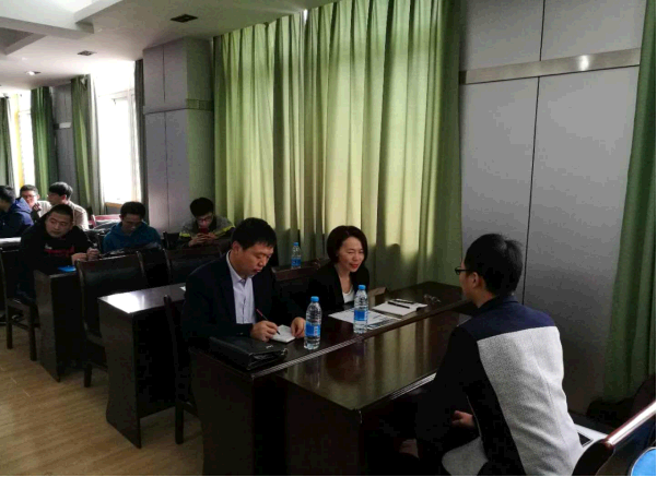 公司董事長(zhǎng)、總經(jīng)理、黨委書(shū)記陳少慧率隊(duì)赴外招聘